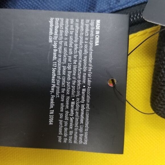 LA Chargers Casserole Caddy. - Picture 14 of 16